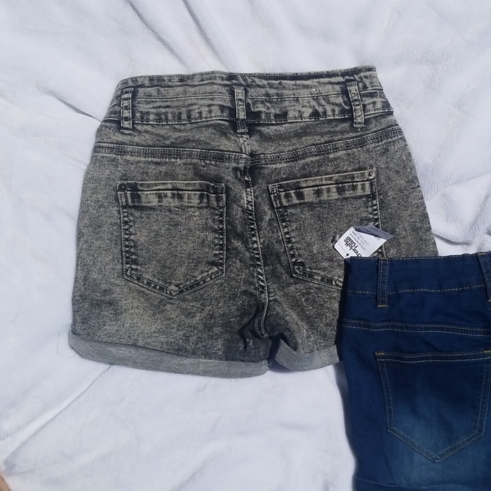 Shorts Bundle - Picture 4 of 5